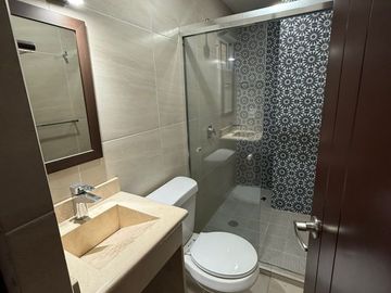HERMOSO DEPARTAMENTO NUEVO EN RENTA EN EXCELENTE UBICACIÓN,  (SIN AMUEBLAR). $12,500.