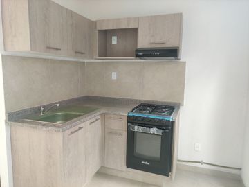 Casa, 2 Recamaras, Fracc. Cerrado, Cerca Volkswagen, $5,000.00