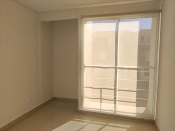 Casa, 2 Recamaras, Fracc. Cerrado, Cerca Volkswagen, $5,000.00