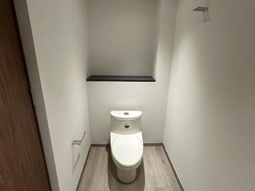 Residencia Boutique Frente al Parque de la Bola | 190 m², 1 Balcón y 2 Terrazas y 3 Estacionamientos.