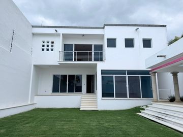 Residencia al Norte de Cuernavaca