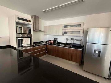 SE VENDE DEPARTAMENTO ( MUY AMPLIO)