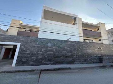 SE VENDE DEPARTAMENTO ( MUY AMPLIO)