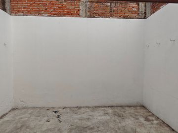 Casa y Local, 2 Niveles, Plazas Amalucan, Av Principal, $2,050,000.00