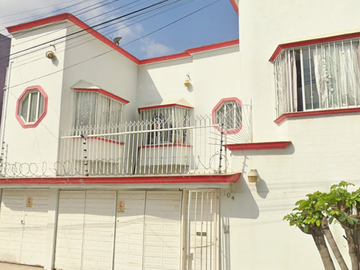 HERMOSA CASA EN REMATE EN LA NUEVA SANTA MARÍA, AZCAPOTZALCO