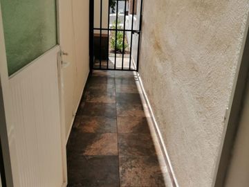 MODERNA FUNCIONAL 3REC 2,5 BAÑOS ESTUDIO ALBERCA Y VIGILANCIA 24/7 PEGADA AL JUNIPERO A LA ALTURA DE CARL´S JUNIOR