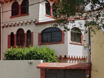 HERMOSA CASA EN REMATE EN  CLAVERIA, AZCAPOTZALCO