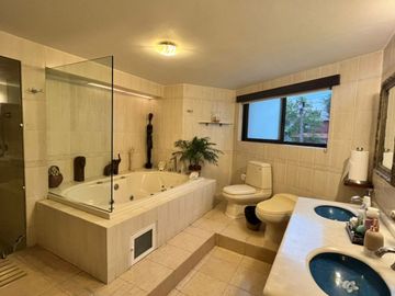 CASA EN VENTA BIEN UBICADA SATELITE NAUCALPAN