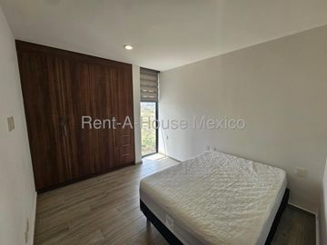 Departamento amueblado en renta con 2 Hab, 2 Baños en Piamontés, Queretaro, Mexico.