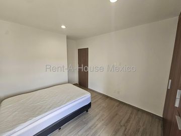 Departamento amueblado en renta con 2 Hab, 2 Baños en Piamontés, Queretaro, Mexico.