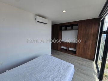 Departamento amueblado en renta con 2 Hab, 2 Baños en Piamontés, Queretaro, Mexico.