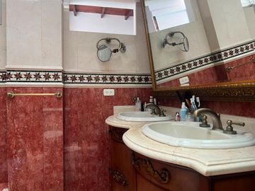 Casa en Venta en Las Brujas, Envigado Antioquia