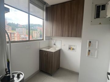 ARRIENDO APARTAMENTO 3 HABITACIONES SECTOR POBLADO MEDELLIN