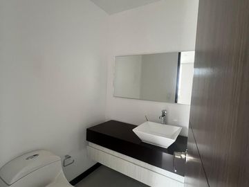ARRIENDO APARTAMENTO 3 HABITACIONES SECTOR POBLADO MEDELLIN