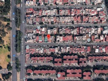 HERMOSA CASA EN LA ESCALERA, GUSTAVO A. MADERO, EN REMATE
