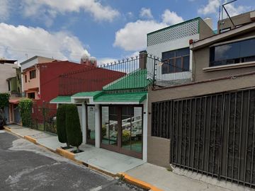 HERMOSA CASA EN LA ESCALERA, GUSTAVO A. MADERO, EN REMATE