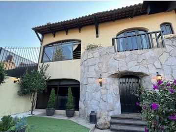 VENDO HERMOSA CASA EN BOSQUE DE LA HERRADURA