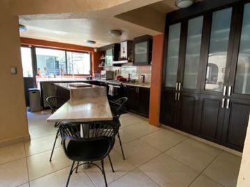 VENDO HERMOSA CASA EN BOSQUE DE LA HERRADURA