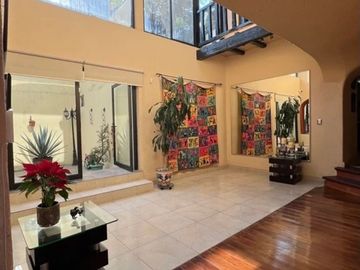 VENDO HERMOSA CASA EN BOSQUE DE LA HERRADURA