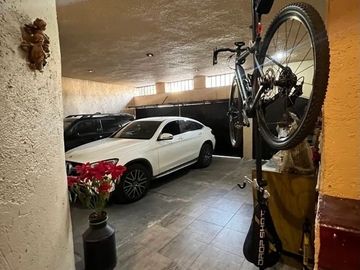 VENDO HERMOSA CASA EN BOSQUE DE LA HERRADURA