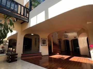 VENDO HERMOSA CASA EN BOSQUE DE LA HERRADURA