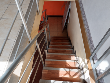 🏪✨ ¡OPORTUNIDAD ÚNICA DE ALQUILER DE 2 LOCALES MAS VIVIENDA EN MARIANO MELGAR! ✨🏪