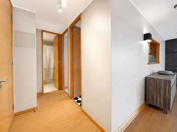 Se Vende Espacioso Y Remodelado 2d+2estacion. Providencia