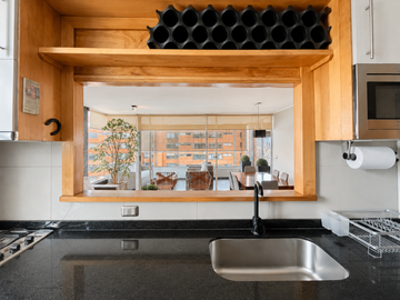 Se Vende Espacioso Y Remodelado 2d+2estacion. Providencia