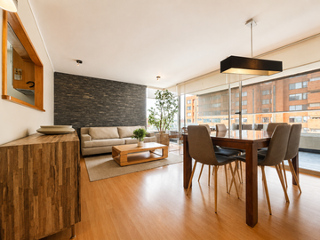 Se Vende Espacioso Y Remodelado 2d+2estacion. Providencia
