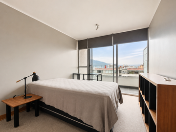 Se Vende Espacioso Y Remodelado 2d+2estacion. Providencia