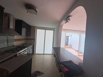 CASA EN RENTA EN CASA BLANCA, METEPEC.