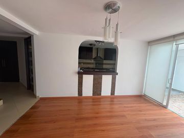 CASA EN RENTA EN CASA BLANCA, METEPEC.