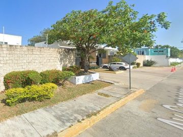 CASA EN VENTA DE 3 RECAMARAS, BOULEVARD DEL CIELO, RESIDENCIAL SAN MIGUEL, C.P. 24157 CIUDAD DEL CARMEN, CAMPECHE.
