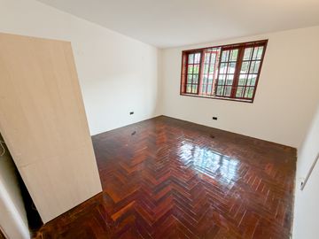 OPORTUNIDAD | Casa como terreno en venta en La Aurora, Miraflores | 301 m² | US$499,000