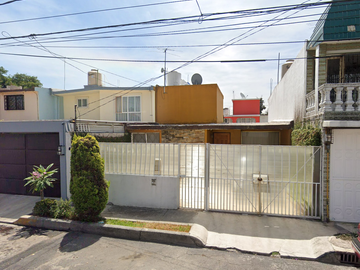 Casa en venta en Hacienda de La Condesa, Prados del Rosario, Azcapotzalco, Ciudad de México, CDMX