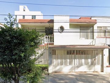CASA EN REMATE BANCARIO EN JARDÍN BALBUENA, VENUSTIANO CARRANZA