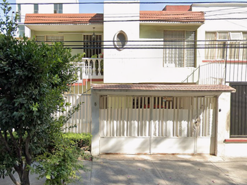 CASA EN REMATE BANCARIO EN JARDÍN BALBUENA, VENUSTIANO CARRANZA