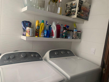 CASA EN SAN PEDRO GARZA EN MONTERREY MUY AMPLIA, ACABADOS DE LUJO, CUENTA CON TODOS LOS SERVICIOS Y AMENIDADES.