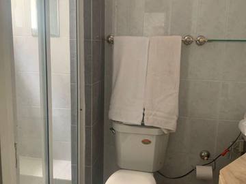 CASA EN SAN PEDRO GARZA EN MONTERREY MUY AMPLIA, ACABADOS DE LUJO, CUENTA CON TODOS LOS SERVICIOS Y AMENIDADES.