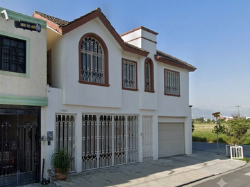 Propiedad en venta ubicada en San Nicolás de los Garza, Nuevo León.