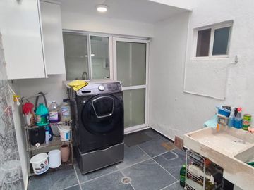 Se renta casa cerca de plaza Real Center en Zapopan