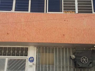 BODEGA COMERCIAL EN VENTA