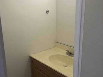 Departamento en venta en Santa Catarina, valle Poniente