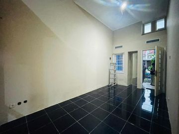 Rumah Murah Full Renov Bertingkat Siap Huni di Jingga Nagara Kota Baru