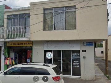 SE VENDE CASA CON LOCALES COMERCIALES EN NAYARIT