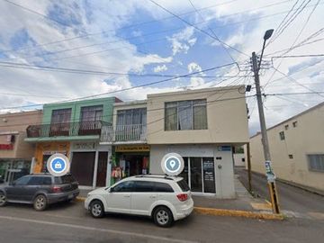 SE VENDE CASA CON LOCALES COMERCIALES EN NAYARIT