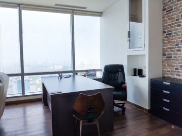 OFFICE SPACE PREMIUM HIGH FLOOR SOHO CAPITAL STRATEGIS MEWAH TERINTEGRASI MALL SEMI FURNISHED SIAP PAKAI