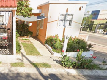 CASA EN VENTA EN FUENTE DE LAS GAVIOTAS 390 VILLA FONTANA VILLA FONTANA SAN PEDRO TLAQUEPAQUE TLAQUEPAQUE C.P. 45615 JALISCO