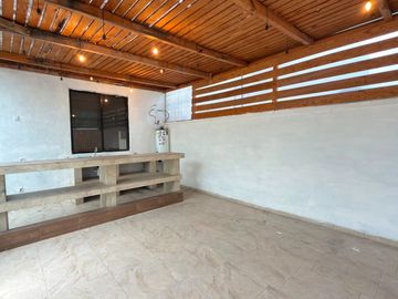 CASA EN VENTA EN HACIENDA VALBUENA LEON, GTO. ZONA NORTE. CASA CON TERRAZA TECHADA