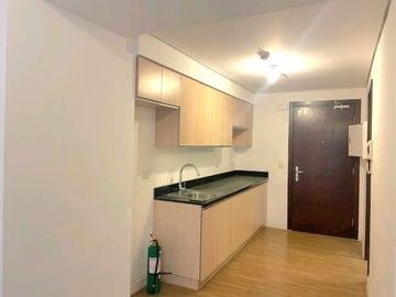 Fully Furnished Studio Condo for Sale in The Verve, BGC Taguig